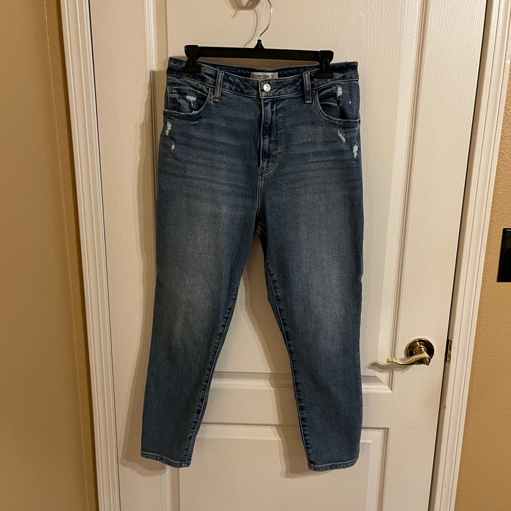 Women’s Abercrombie and Fitch The Super Skinny Ankle High Rise Curve Love Jean